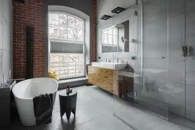Caillebotis pour douche : praticité et esthétique pour votre salle de bain